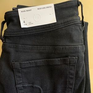 AE 4/27 long black flare jeans